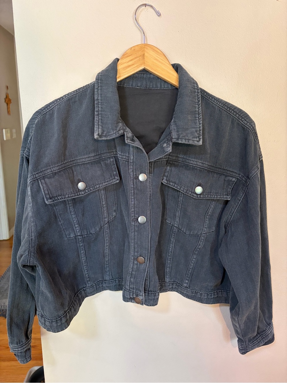 Cropped trucker